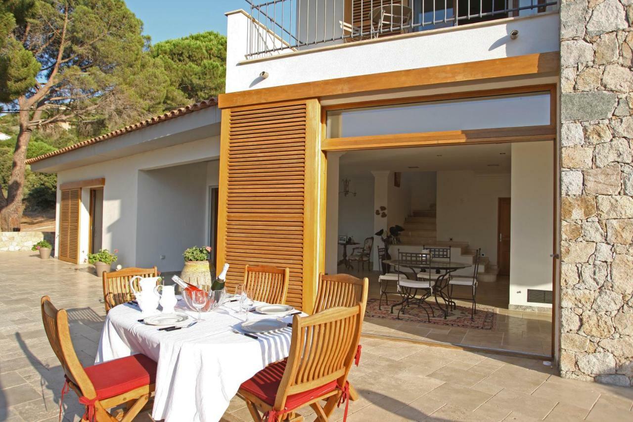 La Ghisonaise Maison D'Hotes กาลวี ภายนอก รูปภาพ