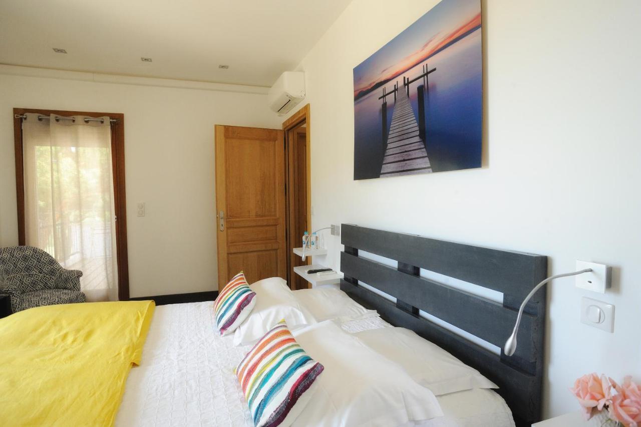 La Ghisonaise Maison D'Hotes กาลวี ภายนอก รูปภาพ